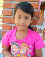 student ayu volunteer in bali