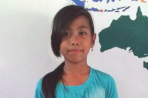 volunteer in bali sponsoring balinese children Utha